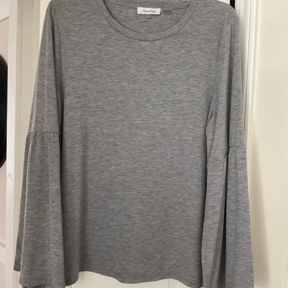 Calvin Klein Women's Heather Gray Long Sleeve Tee